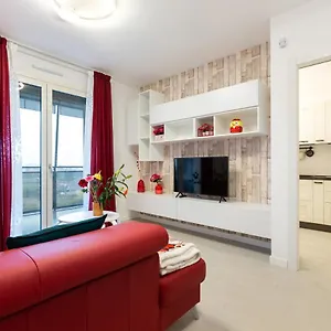 Fiera Flat With Garage Appartement Milaan
