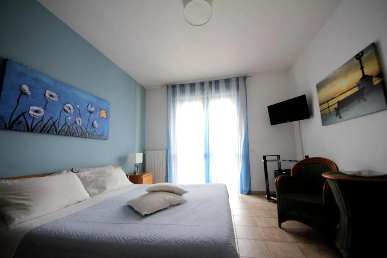 バーリ B＆B ラ ローサ ブルー Bed & Breakfast 2*,